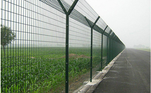 赤峰市围栏网体育场围网 - 方案